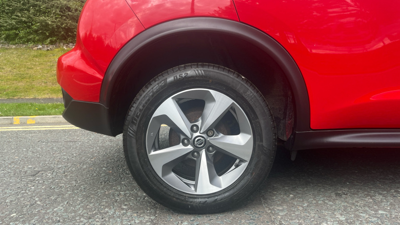 Nissan Juke 1.6 [112] Acenta 5dr CVT Petrol Hatchback